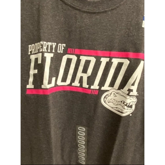 MEN WOMEN UNISEX UNIVERSITY OF FLORIDA GATORS TEE SHIRT. SIZE MEDIUM. BRAND NEW - Picture 3 of 3